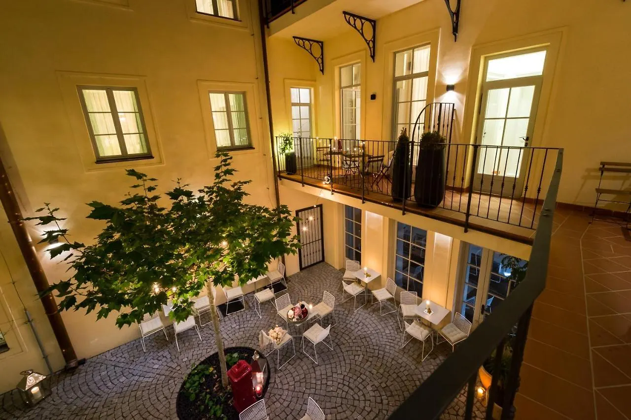 Old Royal Post Boutique Hotel & Premium Suites Prague