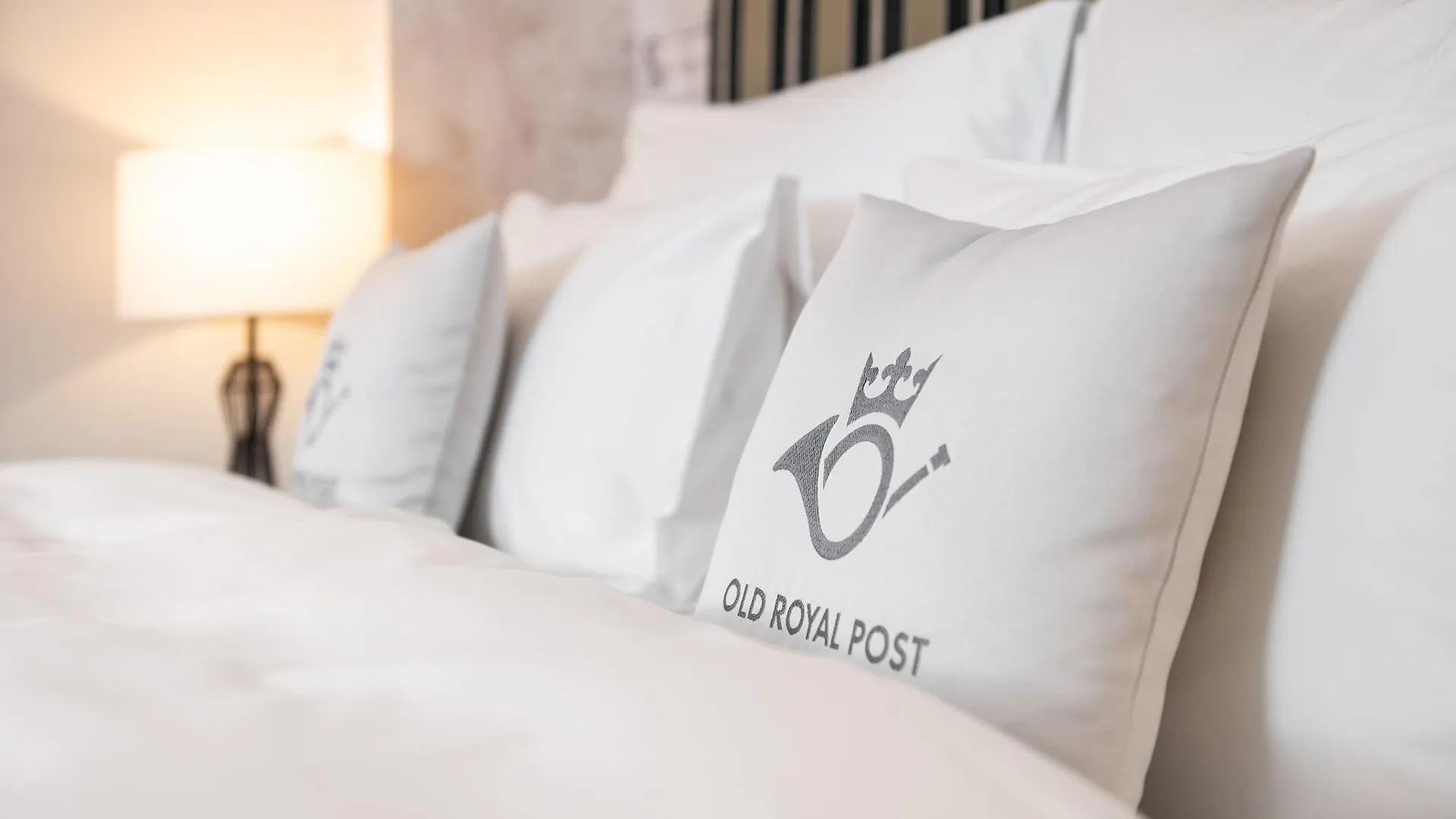 Old Royal Post Boutique Hotel & Premium Suites Prague 5*,