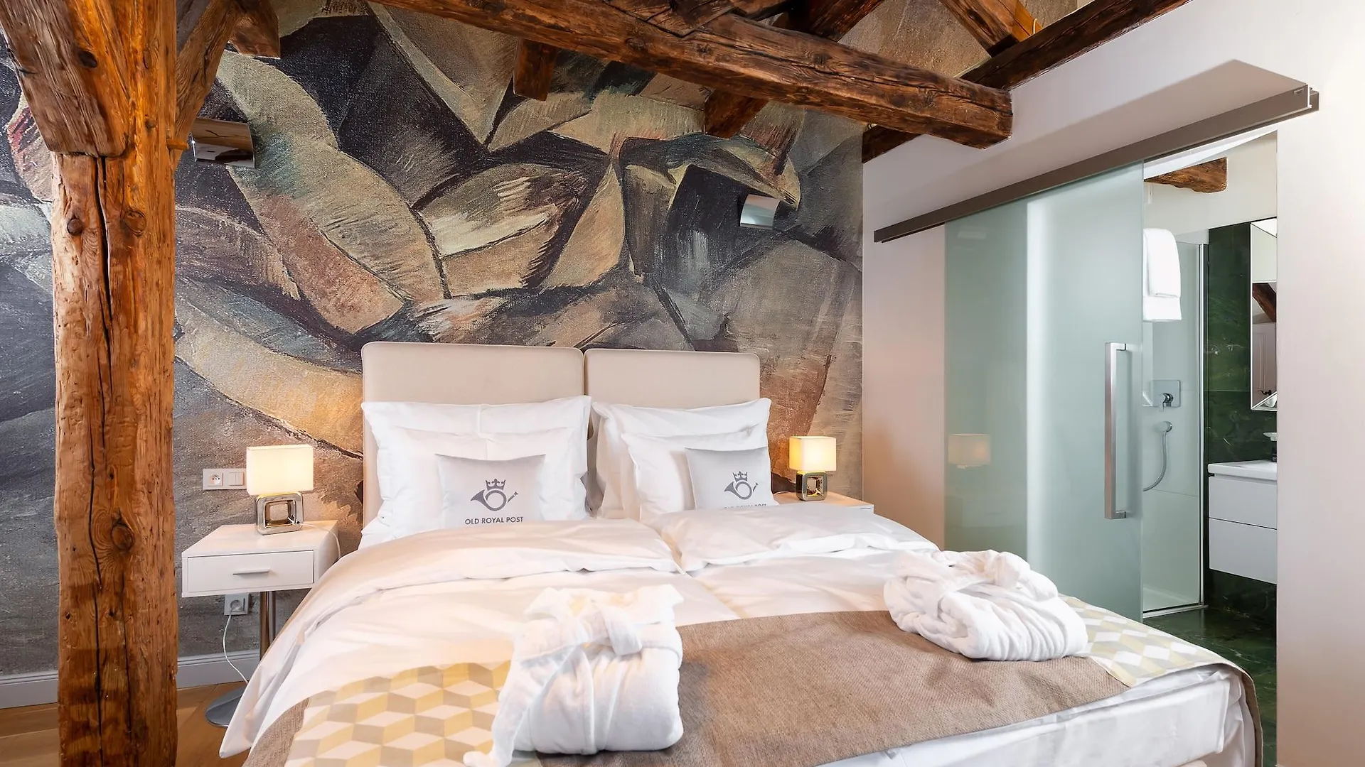 Old Royal Post Boutique Hotel & Premium Suites Prag