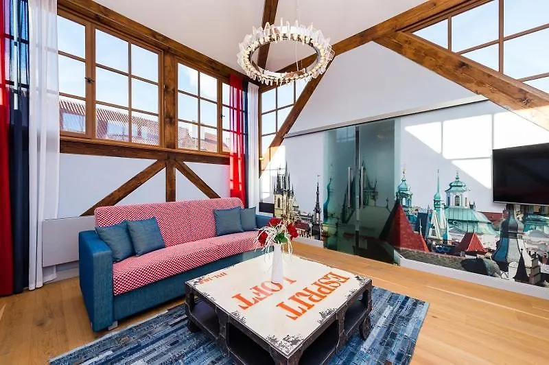 Old Royal Post Boutique Hotel & Premium Suites Prag