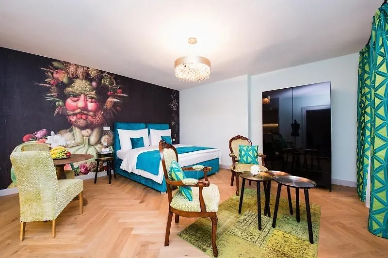 Old Royal Post Boutique Hotel & Premium Suites Prag