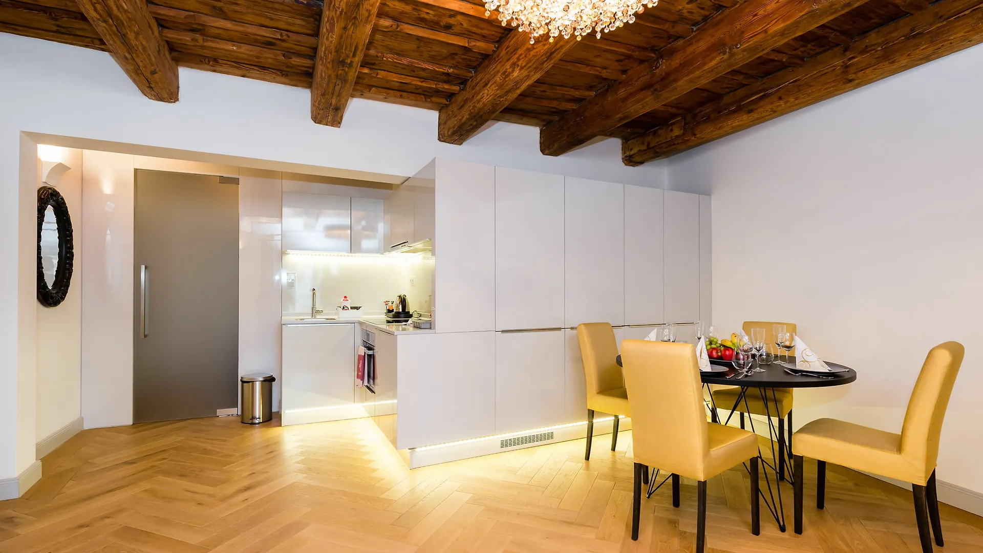 Old Royal Post Boutique Hotel & Premium Suites Prag