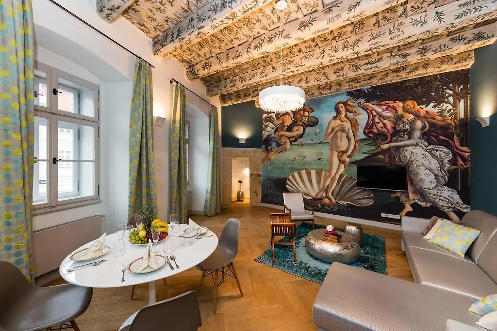 Old Royal Post Boutique Hotel & Premium Suites Praha