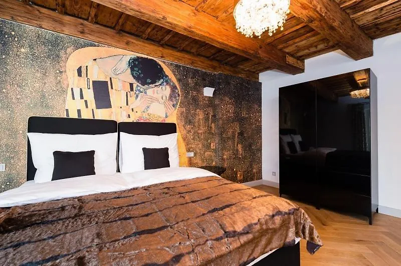 Old Royal Post Boutique Hotel & Premium Suites Praha